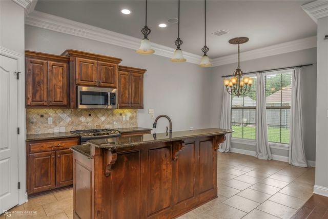 1110 Laurel Creek Drive, Shreveport, LA 71106