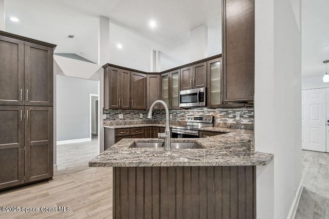 198 Naylor Street, Palm Bay, FL 32907