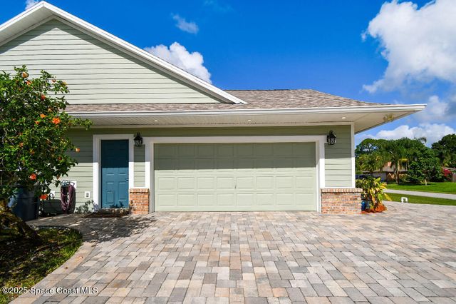 198 Naylor Street, Palm Bay, FL 32907