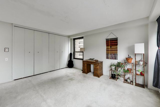 5050 S East End Avenue 3B, Chicago, IL 60615