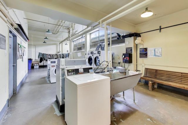 5050 S East End Avenue 3B, Chicago, IL 60615