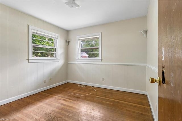 116 Bailey Rd RD, Yorktown, VA 23692