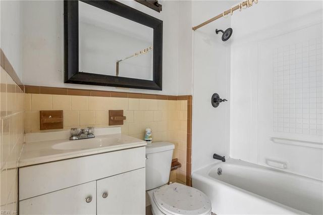 116 Bailey Rd RD, Yorktown, VA 23692