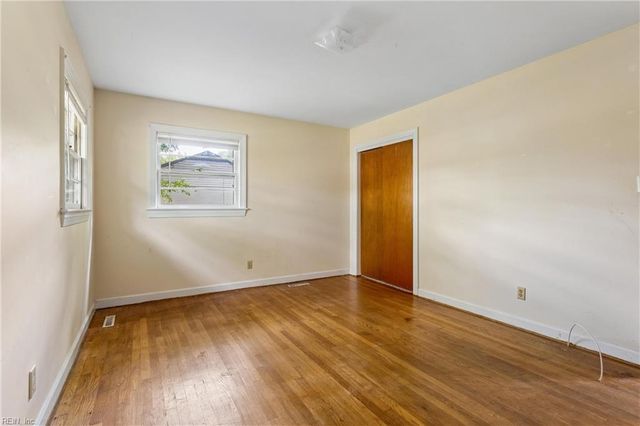 116 Bailey Rd RD, Yorktown, VA 23692