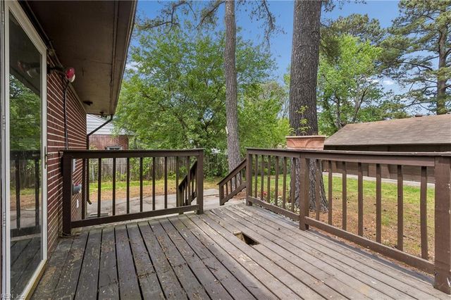 116 Bailey Rd RD, Yorktown, VA 23692