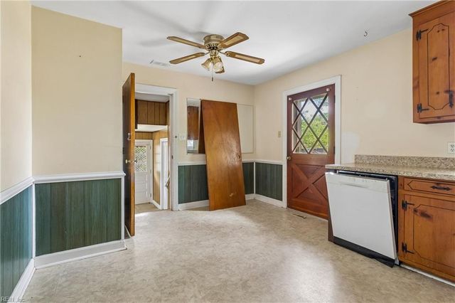 116 Bailey Rd RD, Yorktown, VA 23692