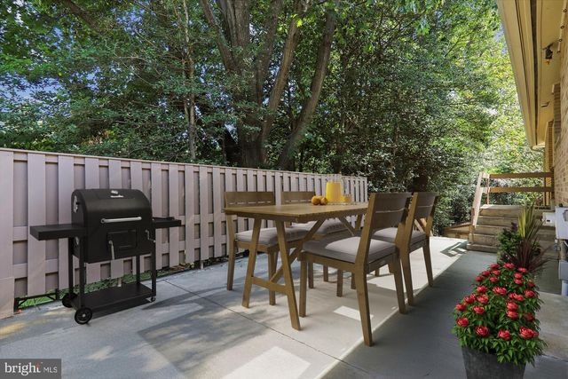 6204 CLEARWOOD RD, Bethesda, MD 20817