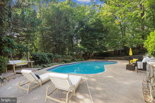 6204 CLEARWOOD RD, Bethesda, MD 20817