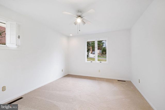 6204 CLEARWOOD RD, Bethesda, MD 20817