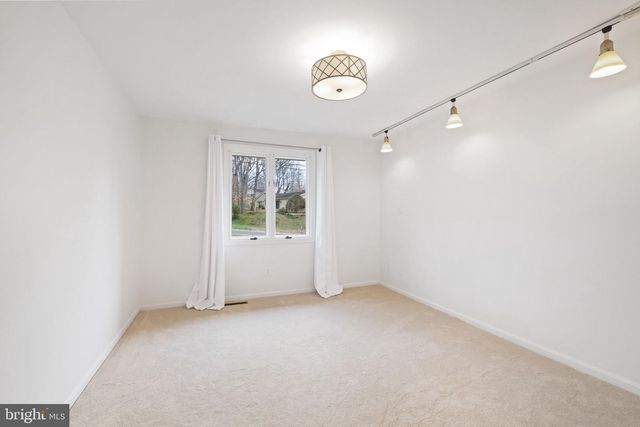 6204 CLEARWOOD RD, Bethesda, MD 20817