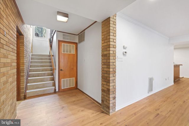 6204 CLEARWOOD RD, Bethesda, MD 20817