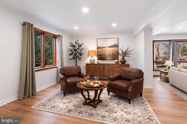 6204 CLEARWOOD RD, Bethesda, MD 20817