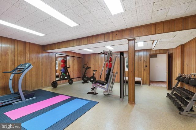 6204 CLEARWOOD RD, Bethesda, MD 20817