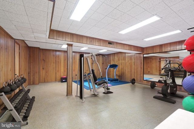 6204 CLEARWOOD RD, Bethesda, MD 20817