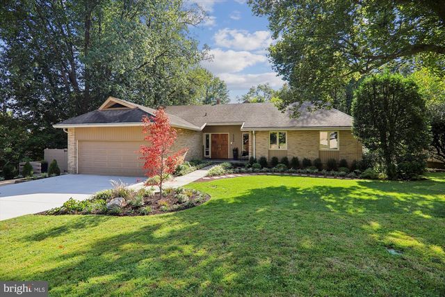 6204 CLEARWOOD RD, Bethesda, MD 20817