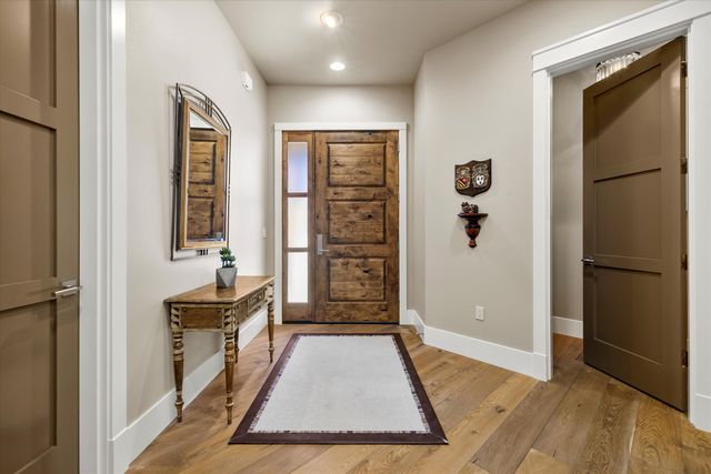 61354 Triple Knot Road, Bend, OR 97702