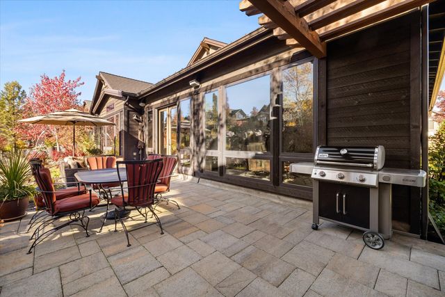 61354 Triple Knot Road, Bend, OR 97702