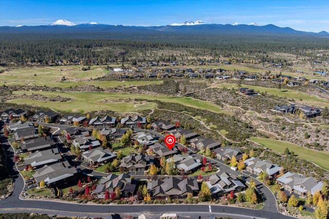 61354 Triple Knot Road, Bend, OR 97702