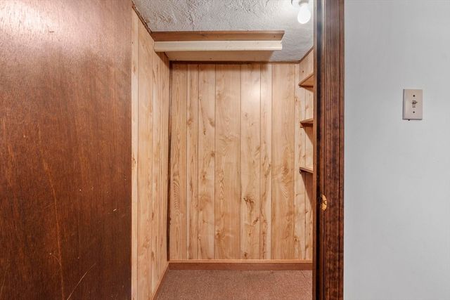 45 Maplewood Dr, Townsend, MA 01469