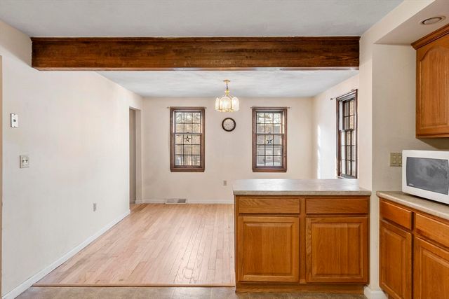 45 Maplewood Dr, Townsend, MA 01469