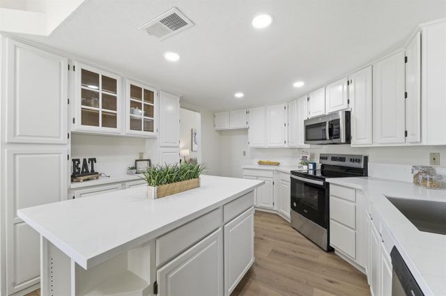 4104 Horizon Ct, Turlock, CA 95382