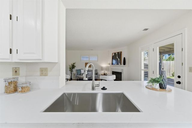 4104 Horizon Ct, Turlock, CA 95382