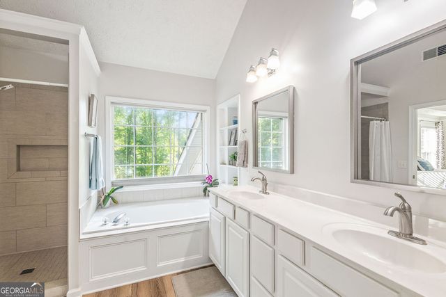 15 Cove Crossing, Newnan, GA 30263