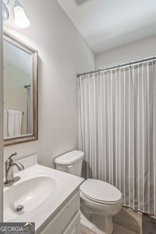 15 Cove Crossing, Newnan, GA 30263
