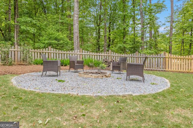 15 Cove Crossing, Newnan, GA 30263