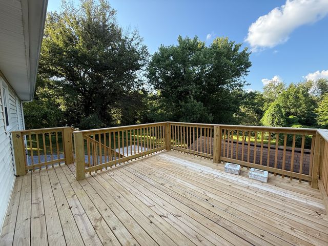 623 Bay Ln, Clarksville, TN 37042