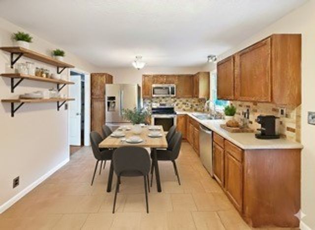 623 Bay Ln, Clarksville, TN 37042