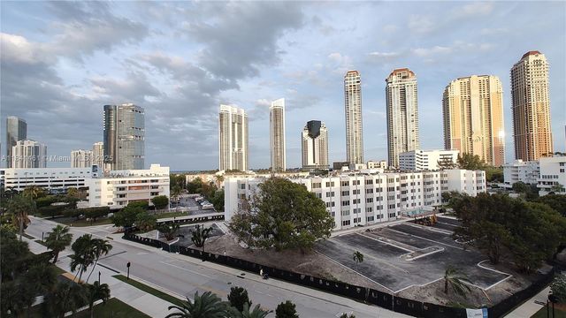 17900 N Bay Rd PH3, Sunny Isles Beach, FL 33160