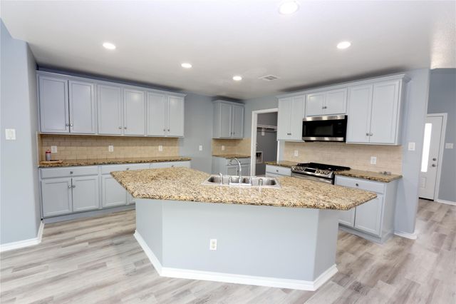 9218 Mission Arbor Lane, Richmond, TX 77407