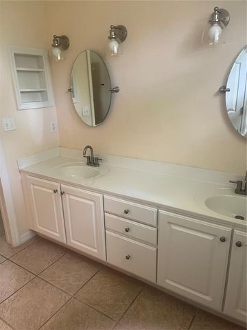 8509 ALEXANDRA ARBOR LANE, Tampa, FL 33637