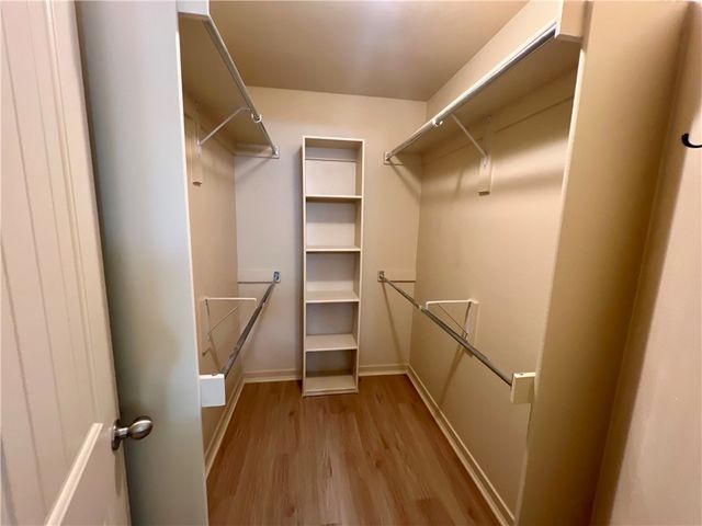 3202 Stoneway Avenue, Bentonville, AR 72712