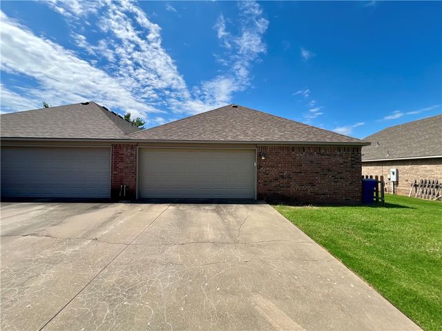 3202 Stoneway Avenue, Bentonville, AR 72712