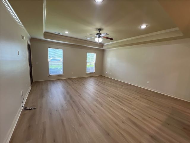 3202 Stoneway Avenue, Bentonville, AR 72712