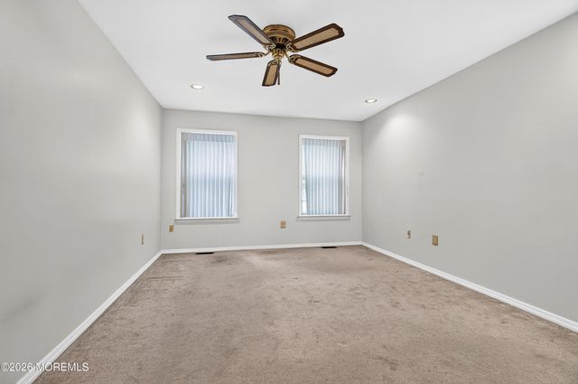 2 Ethan Allen Drive, Monroe, NJ 08831