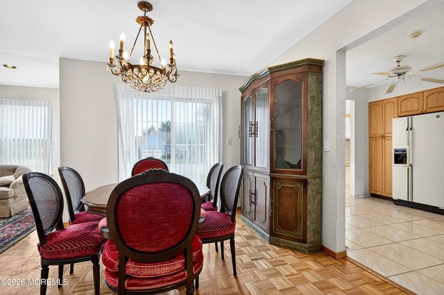 2 Ethan Allen Drive, Monroe, NJ 08831