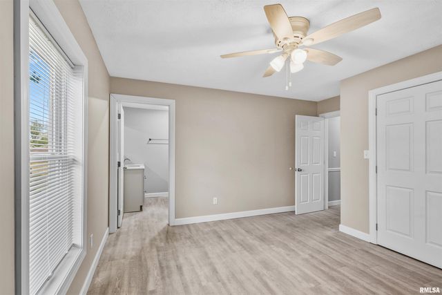 1220 N 14TH Street, Herrin, IL 62959