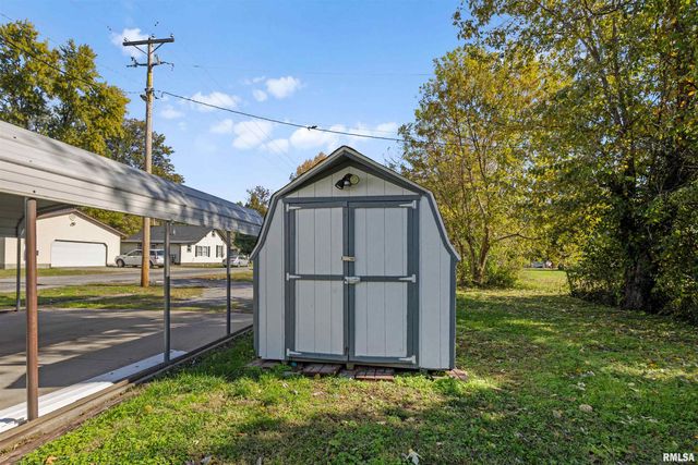 1220 N 14TH Street, Herrin, IL 62959