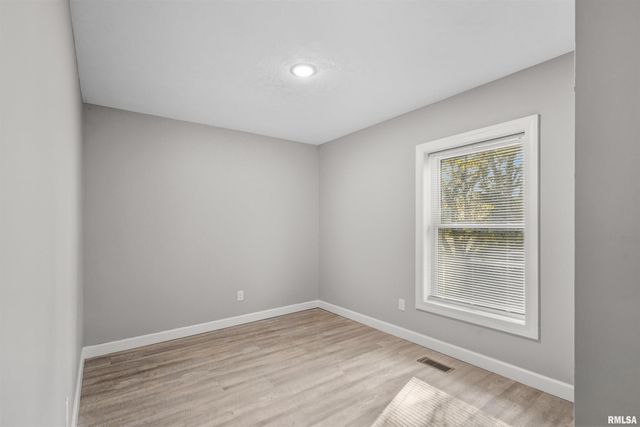 1220 N 14TH Street, Herrin, IL 62959