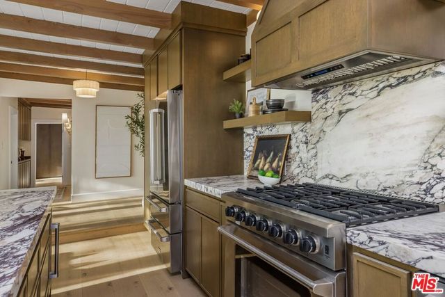 645 Luton Drive, Glendale, CA 91206