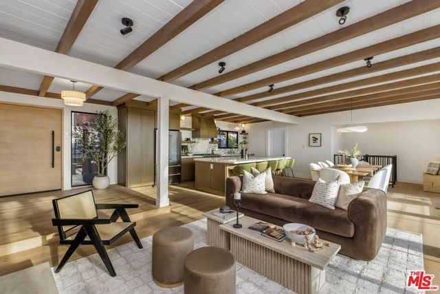 645 Luton Drive, Glendale, CA 91206