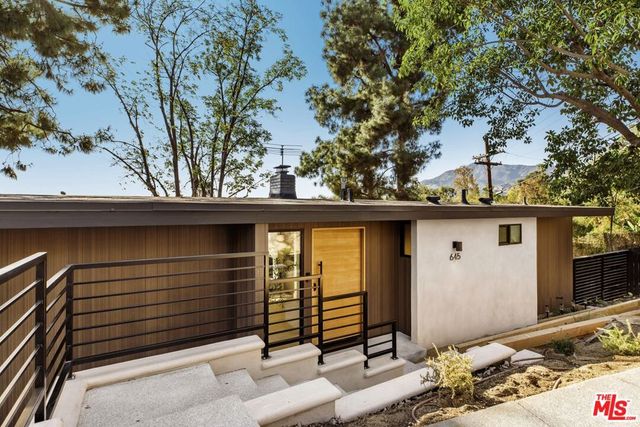 645 Luton Drive, Glendale, CA 91206
