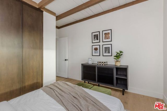 645 Luton Drive, Glendale, CA 91206
