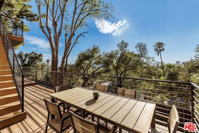 645 Luton Drive, Glendale, CA 91206