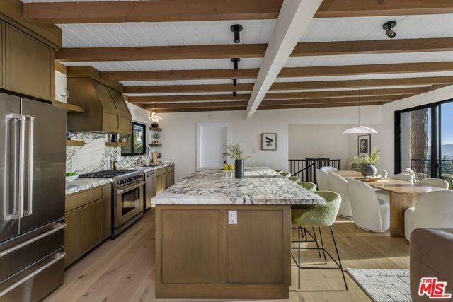 645 Luton Drive, Glendale, CA 91206