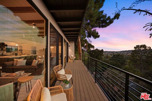 645 Luton Drive, Glendale, CA 91206