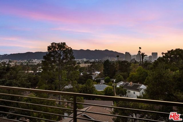 645 Luton Drive, Glendale, CA 91206